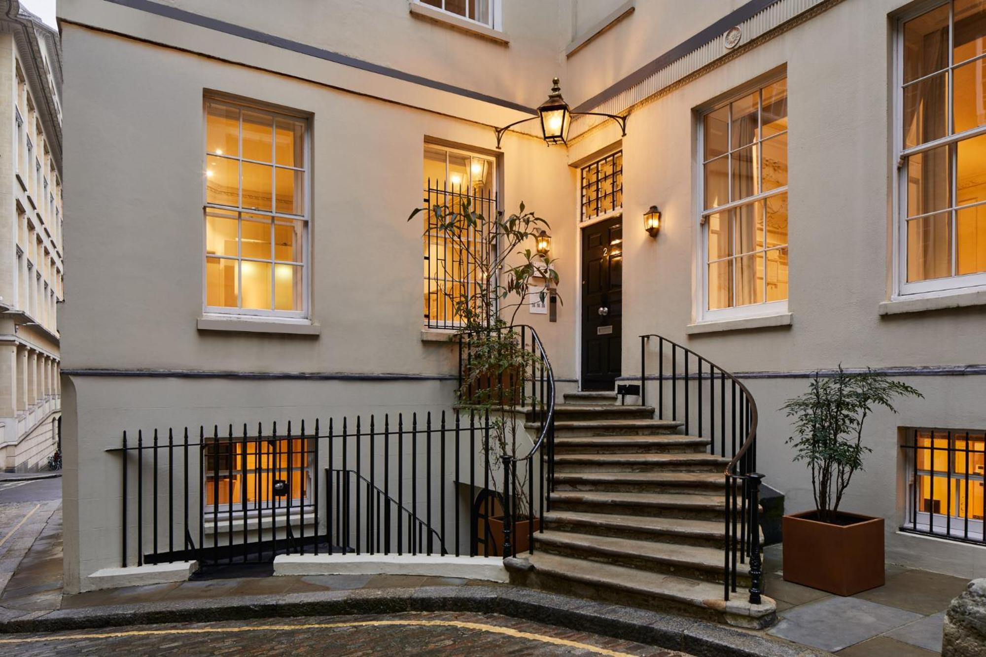 Master Cannon London Exterior photo